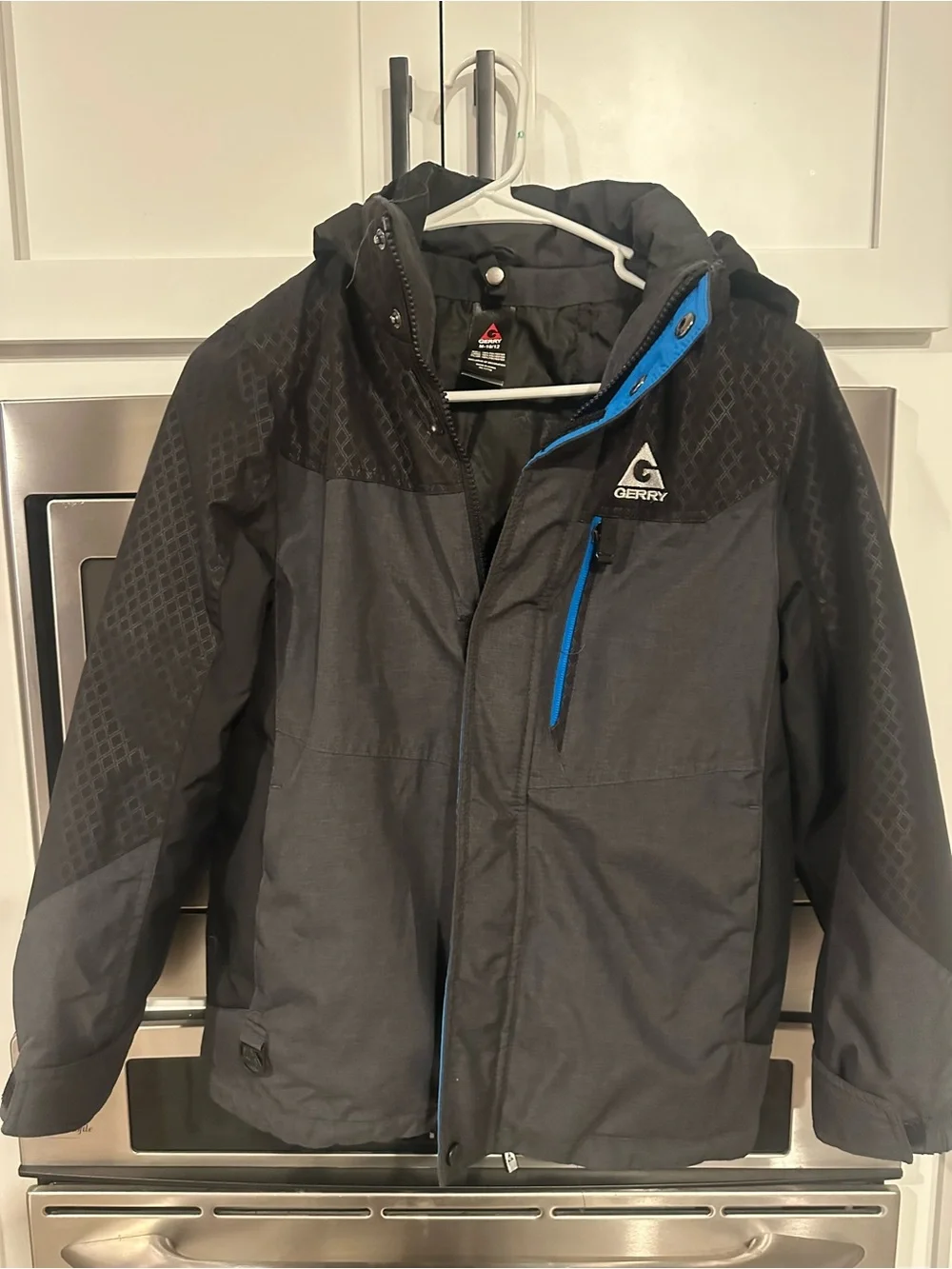Gerry Weber Men's Two-Tone Black & Gray Ski Jacket with Blue Trim